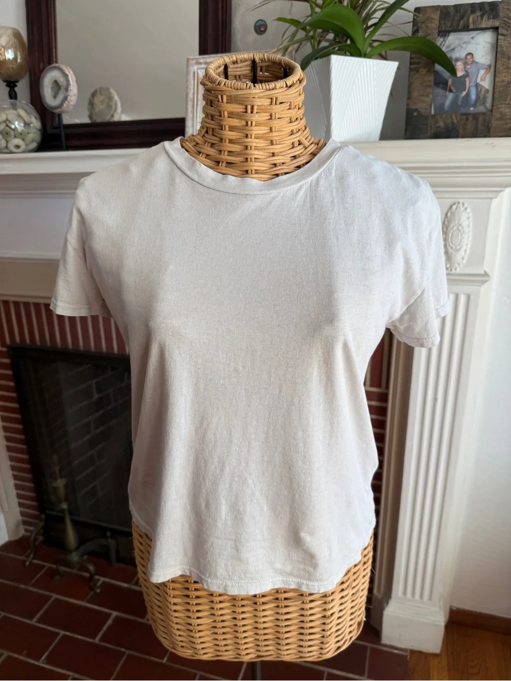 Perfect white tee off white crop tshirt XS - Picture 1 of 8